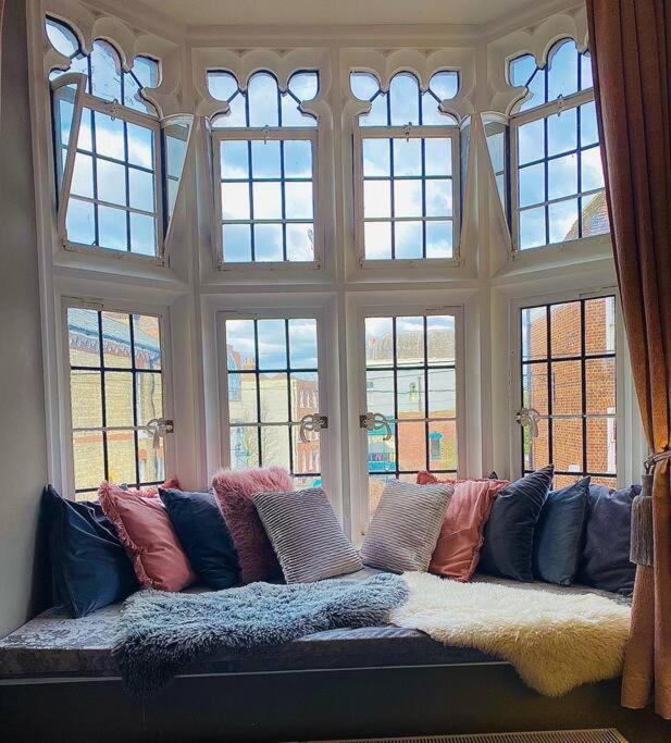 The Most Central Apartment In Canterbury Stunning Interiors, Fully Equipped, City Views And Free Wifi! Dış mekan fotoğraf