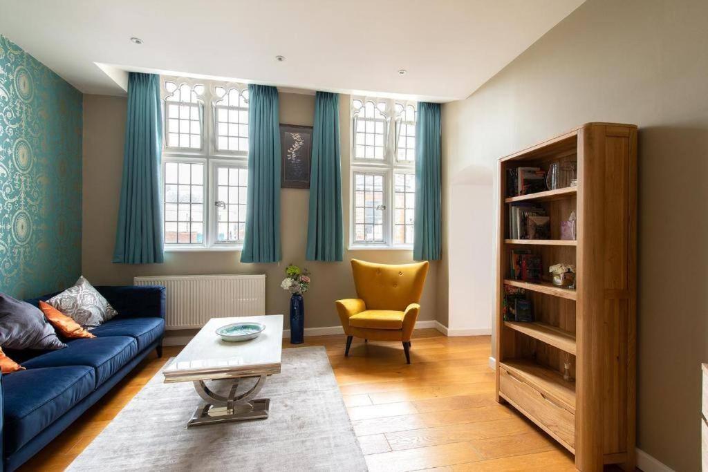 The Most Central Apartment In Canterbury Stunning Interiors, Fully Equipped, City Views And Free Wifi! Dış mekan fotoğraf