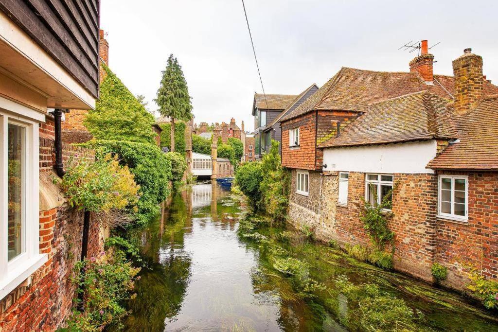 The Most Central Apartment In Canterbury Stunning Interiors, Fully Equipped, City Views And Free Wifi! Dış mekan fotoğraf