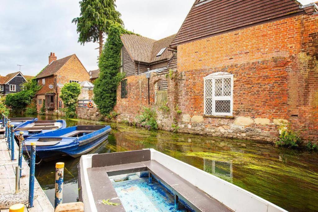 The Most Central Apartment In Canterbury Stunning Interiors, Fully Equipped, City Views And Free Wifi! Dış mekan fotoğraf
