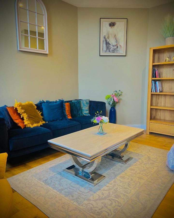 The Most Central Apartment In Canterbury Stunning Interiors, Fully Equipped, City Views And Free Wifi! Dış mekan fotoğraf