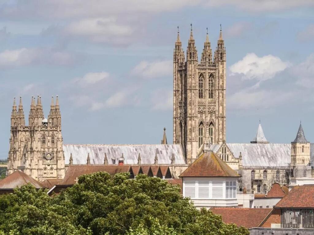 The Most Central Apartment In Canterbury Stunning Interiors, Fully Equipped, City Views And Free Wifi! Dış mekan fotoğraf